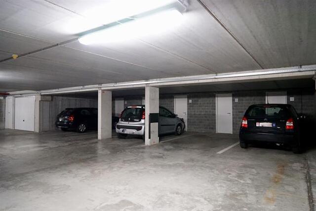 Autostaanplaats Zwanebloemweg Merelbeke