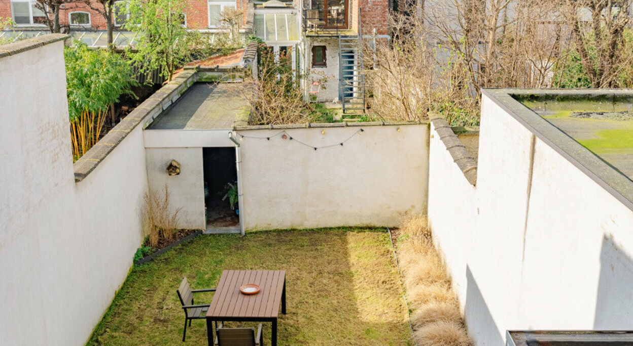 Lichtrijk één slaapkamer appartement nabij het centrum Gent