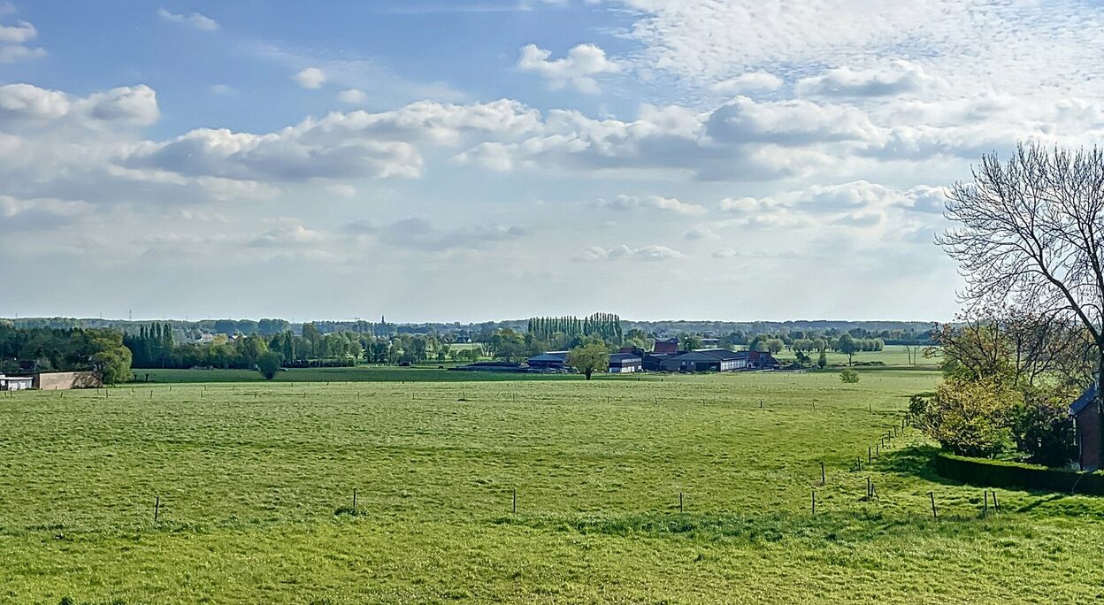 Nieuwbouwappartement met terras en garage te Zomergem