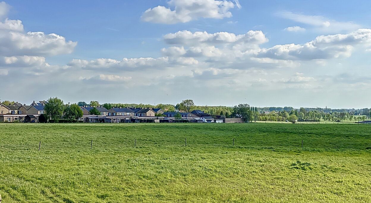 Nieuwbouwappartement met terras en garage te Zomergem