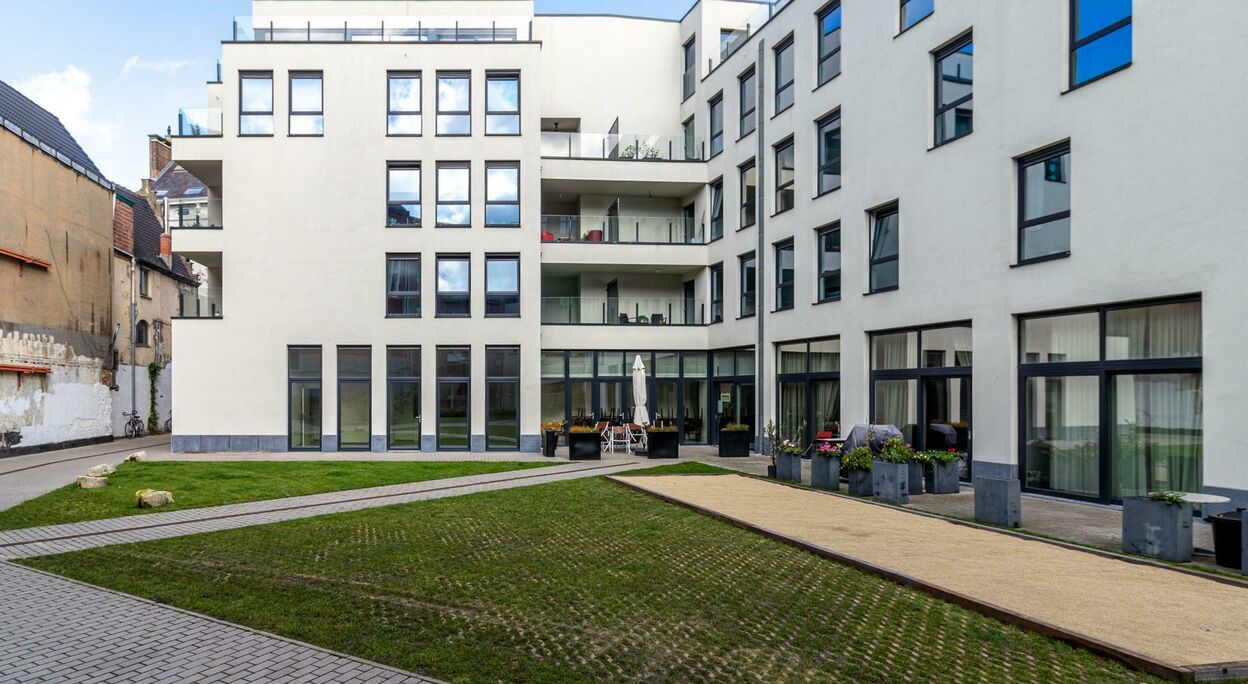 Polyvalente ruimte met terras in Gent