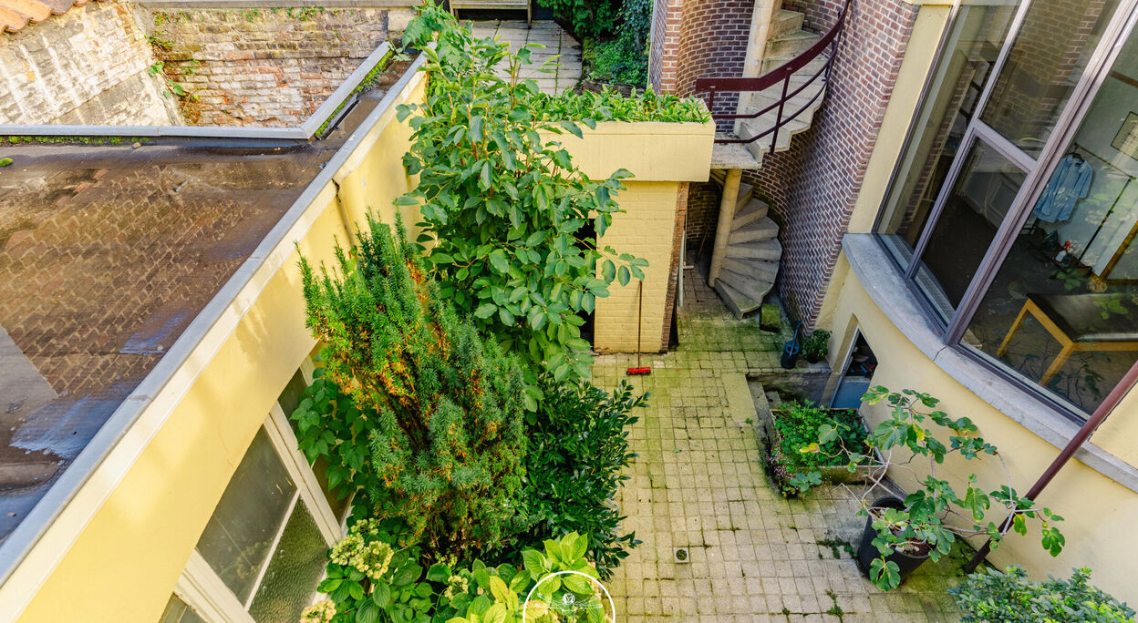 Gebouw voor gemengd gebruik te koop in Gent