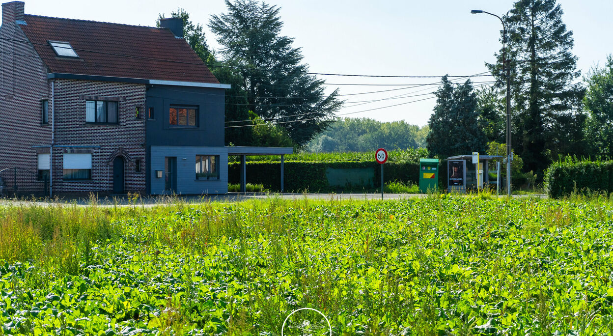 Woning met 3 ruime slaapkamers, carport en tuin te Afsnee