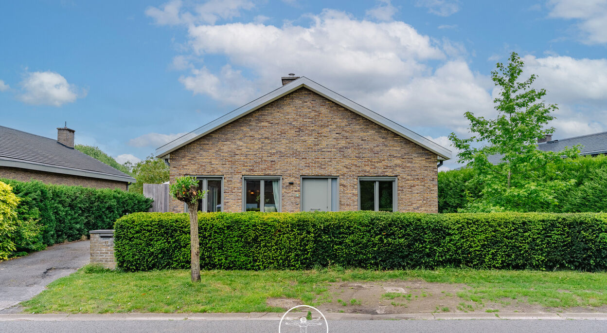 Ruime woning met 4 slaapkamers, tuin en garage te Astene