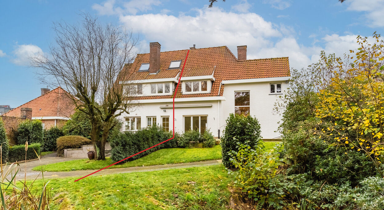 Woning met 3 slaapkamers, garage en tuin te Wondelgem