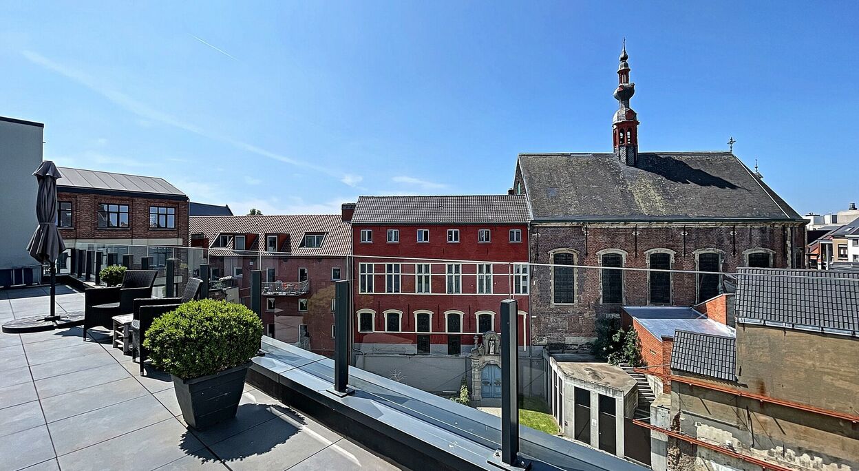 Penthouse service flat te koop met vast rendement in Gent