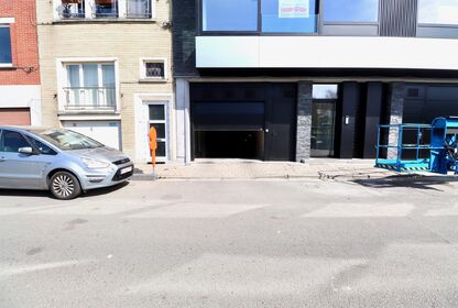 Binnenstaanplaats te koop in Gent