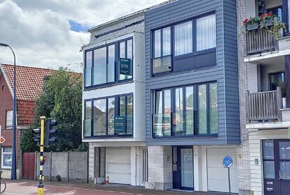 Woning met 2 entiteiten te koop in Knokke